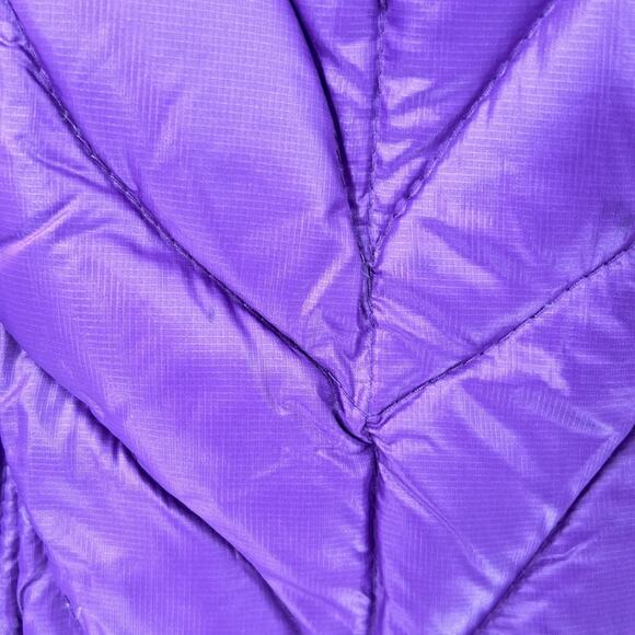 Eddie Bauer Women's Purple Down Puffer Vest Size Medium - Picture 6 of 11